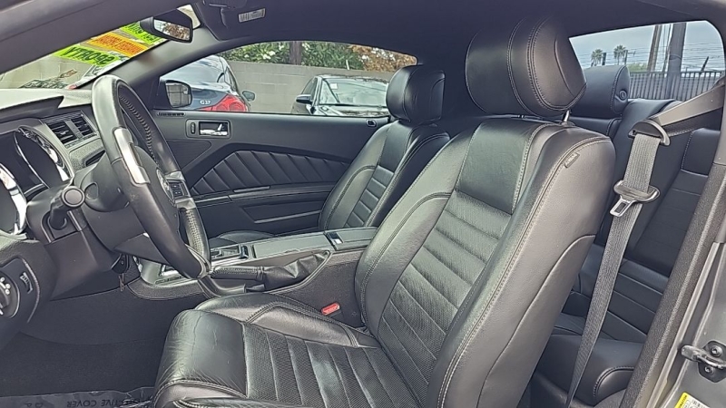 2013 Ford Mustang V6