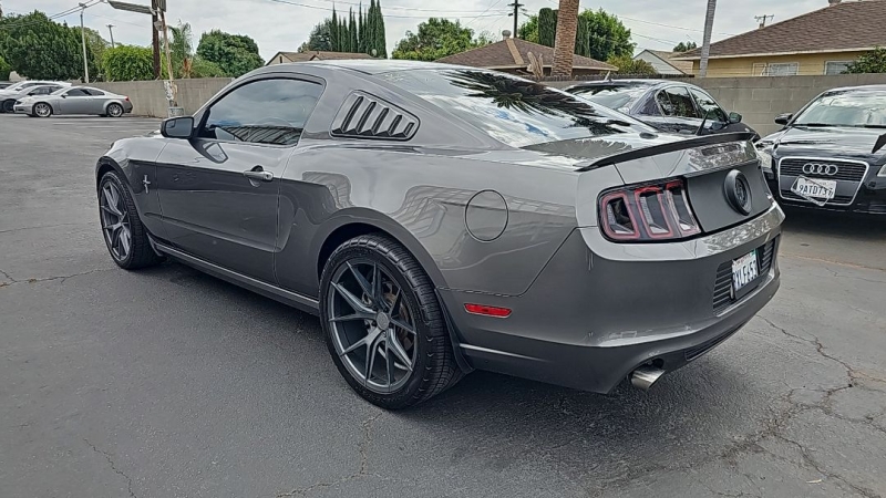 2013 Ford Mustang V6