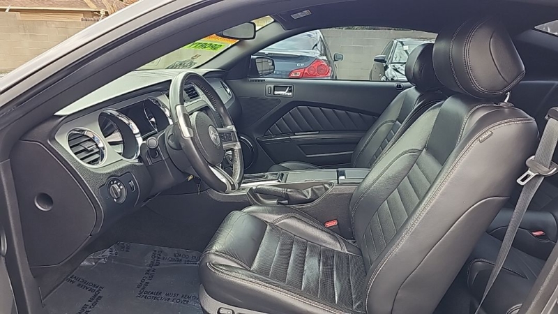 2013 Ford Mustang V6