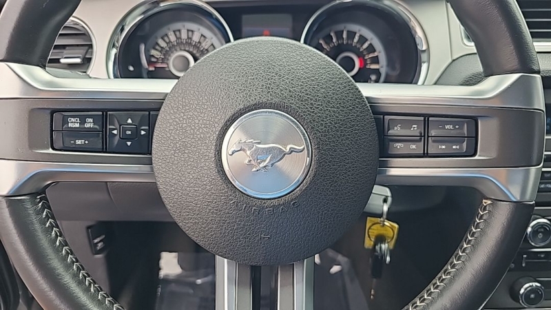 2013 Ford Mustang V6