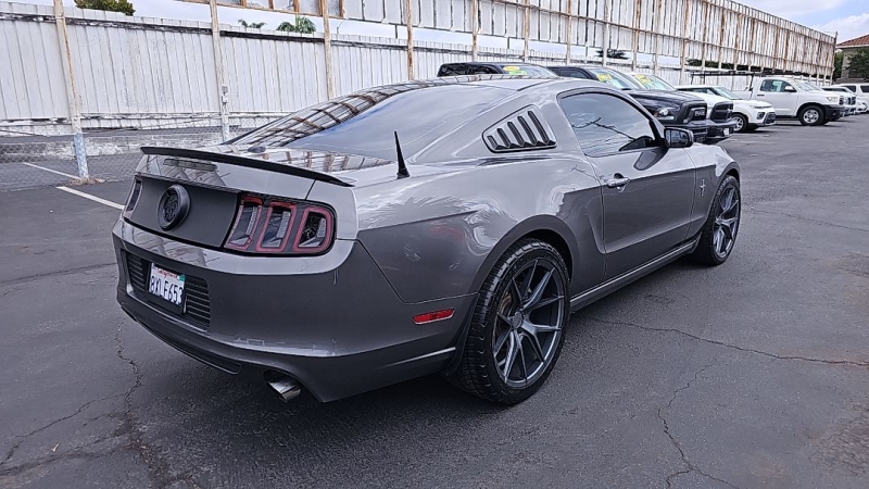 2013 Ford Mustang V6