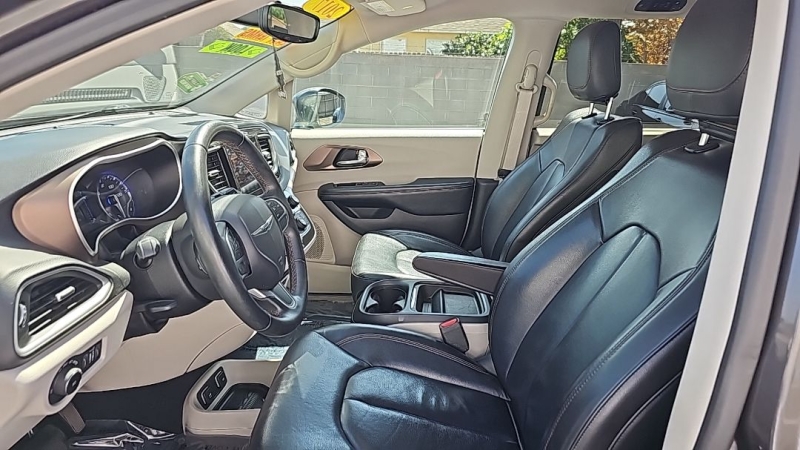 2017 Chrysler Pacifica Touring Plus