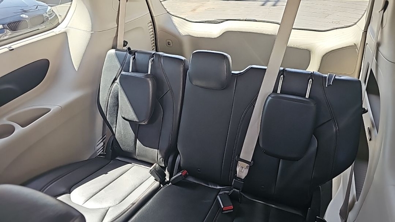 2017 Chrysler Pacifica Touring Plus
