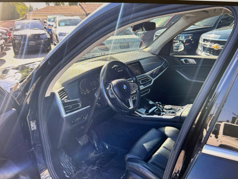 2021 BMW X7 40i - Photo 9