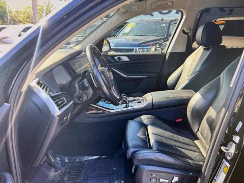 2021 BMW X7 40i - Photo 8