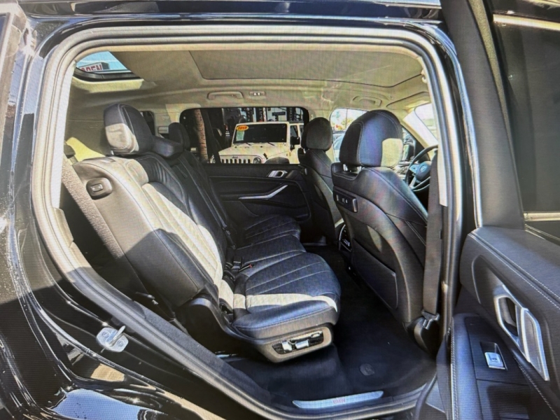 2021 BMW X7 40i - Photo 19