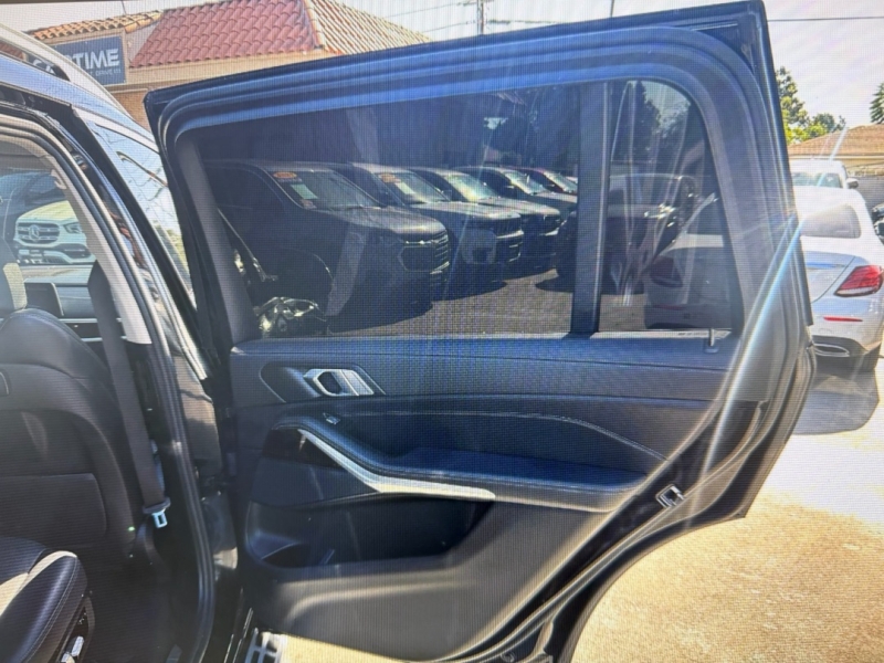 2021 BMW X7 40i - Photo 16