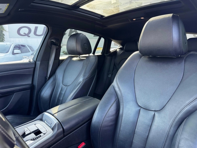 2022 BMW X6 40i - Photo 11