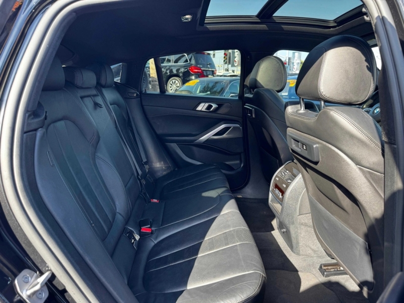 2022 BMW X6 40i - Photo 17