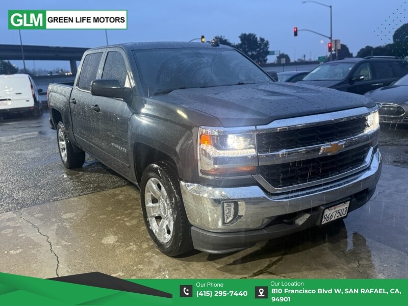 2017 Chevrolet Silverado LT's photo