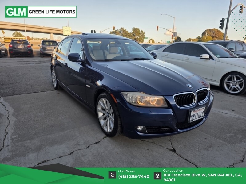 2011 BMW 3 Series 328i's photo