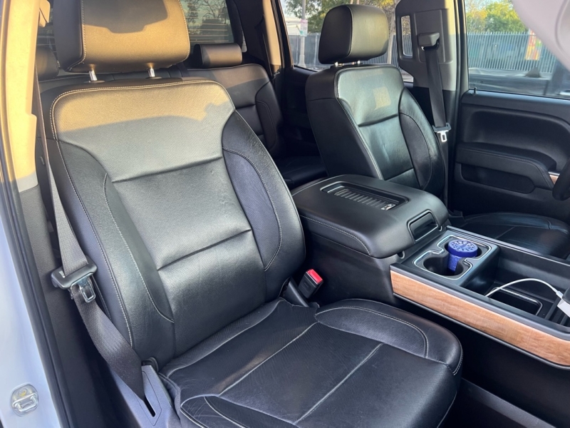 2017 Chevrolet Silverado 2500HD LTZ - Photo 7