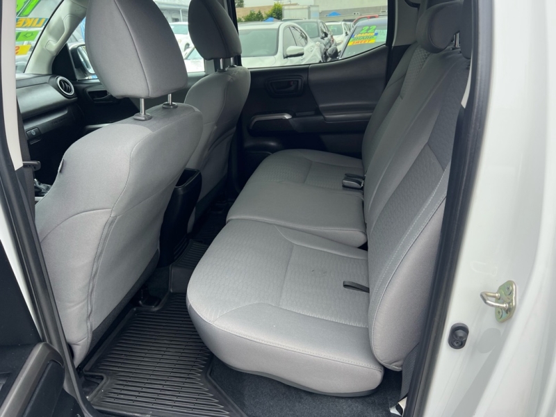 2018 Toyota Tacoma SR5 - Photo 8