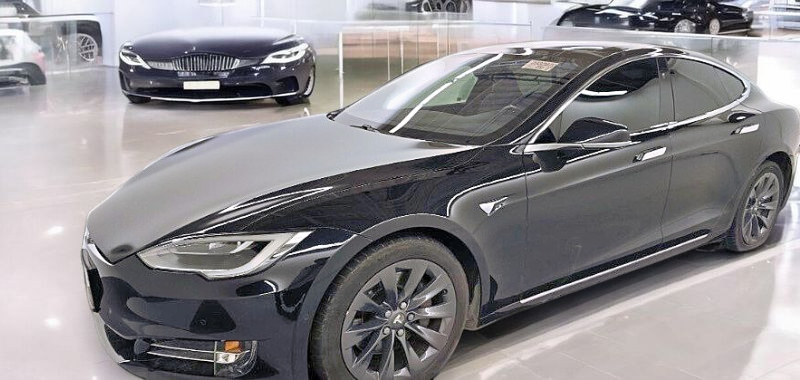 2018 Tesla Model S 75D's photo