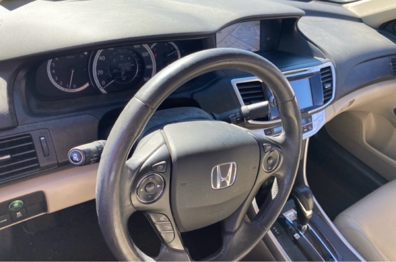 2013 Honda Accord EX-L - Photo 17