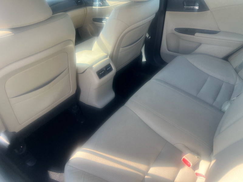 2013 Honda Accord EX-L - Photo 23