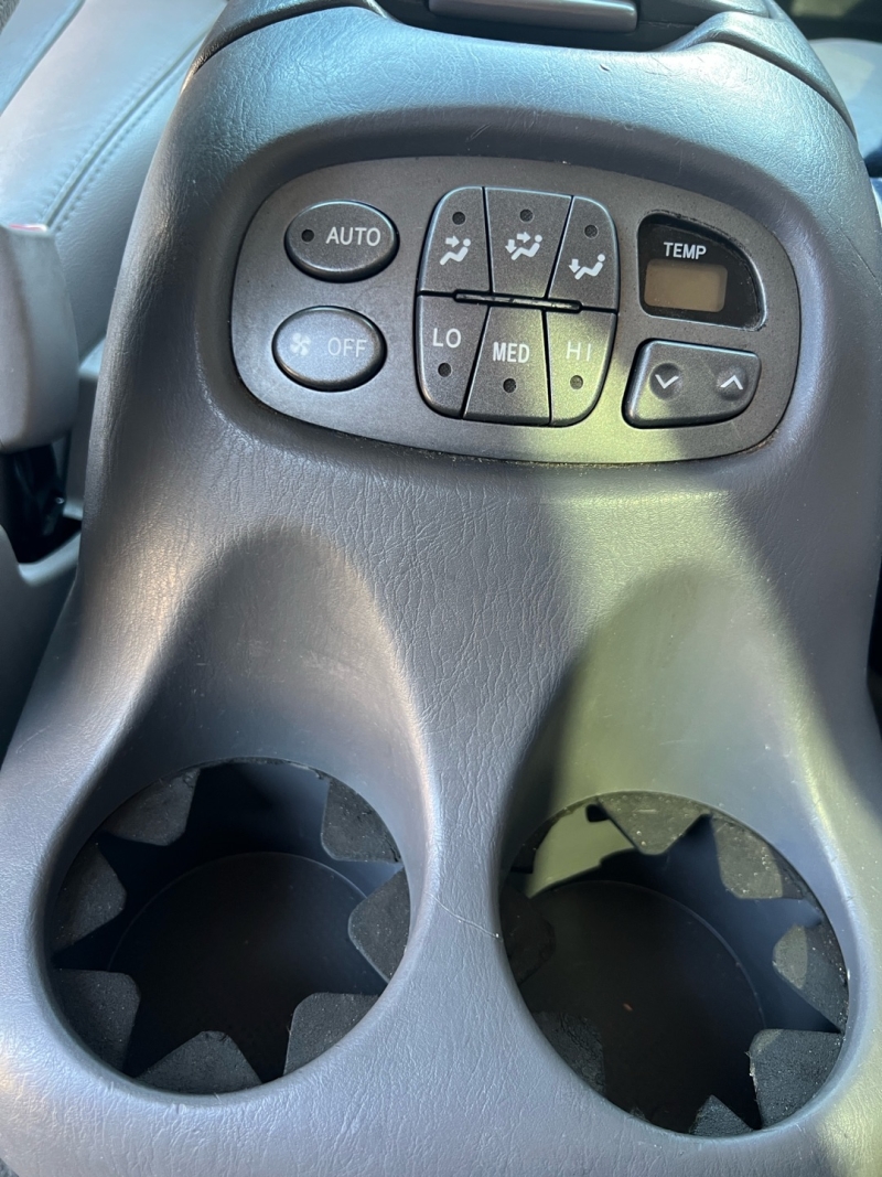 2006 Toyota Sequoia Limited - Photo 10