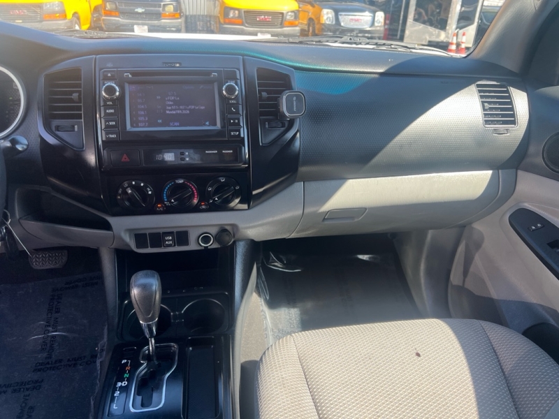 2013 Toyota Tacoma Base - Photo 24