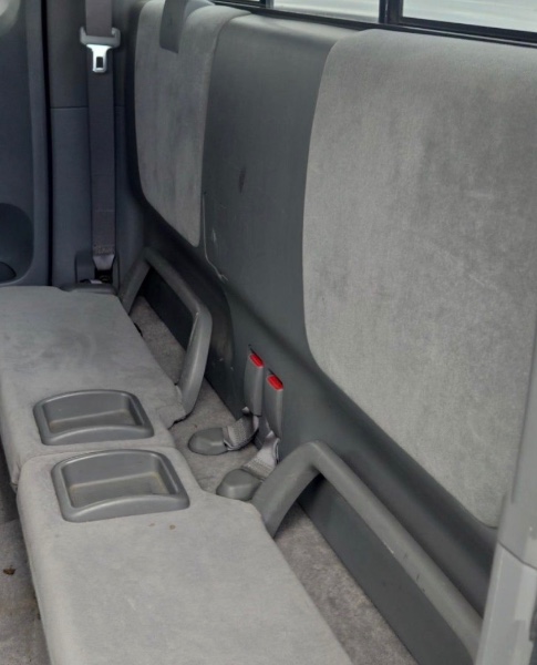 2005 Toyota Tacoma PreRunner - Photo 12
