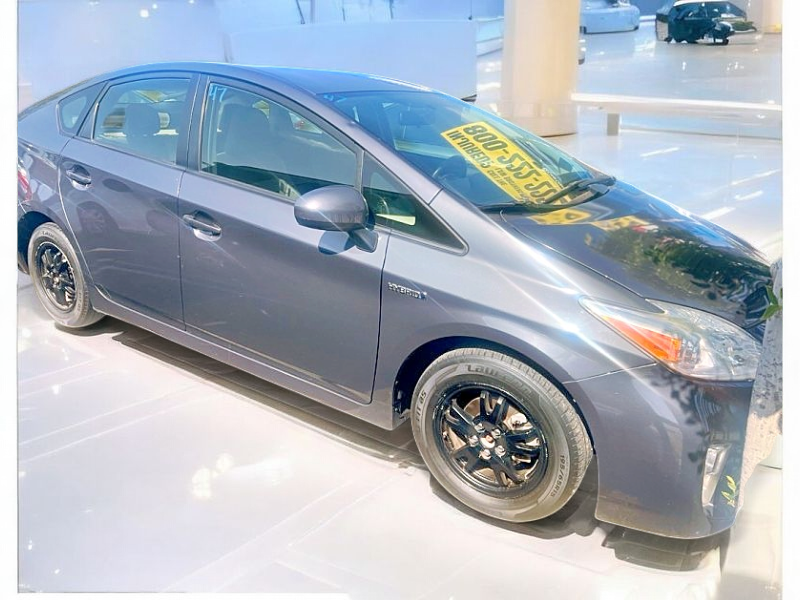 2015 Toyota Prius's photo