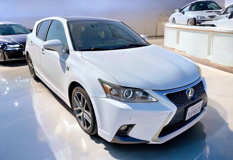 2015 Lexus CT 200h 200h's photo