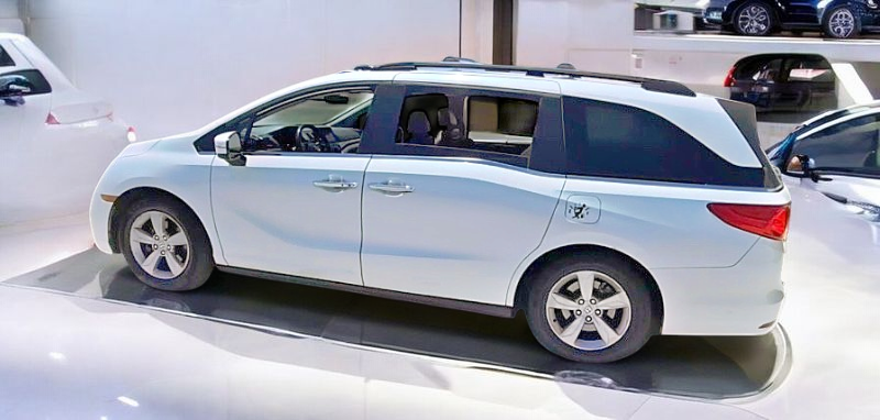 2020 Honda Odyssey EX-L - Photo 8