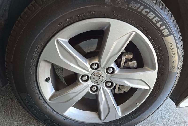 2020 Honda Odyssey EX-L - Photo 16