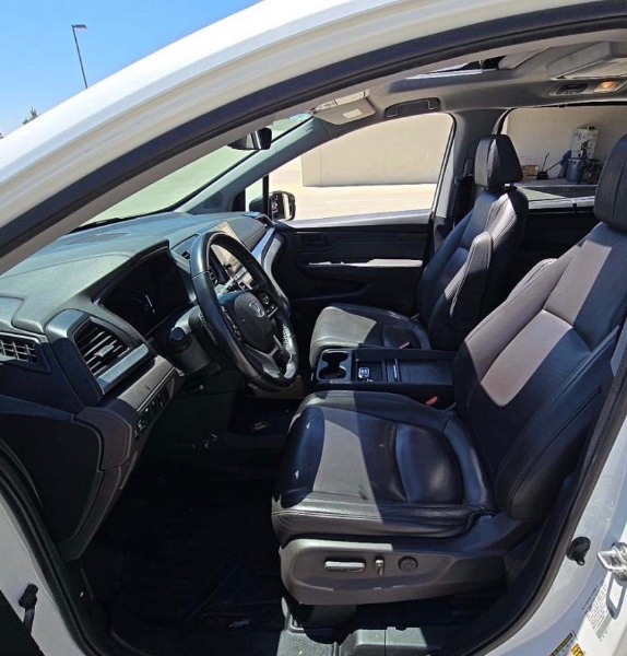 2020 Honda Odyssey EX-L - Photo 11