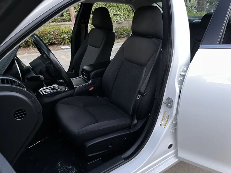 2021 Chrysler 300 Touring - Photo 10