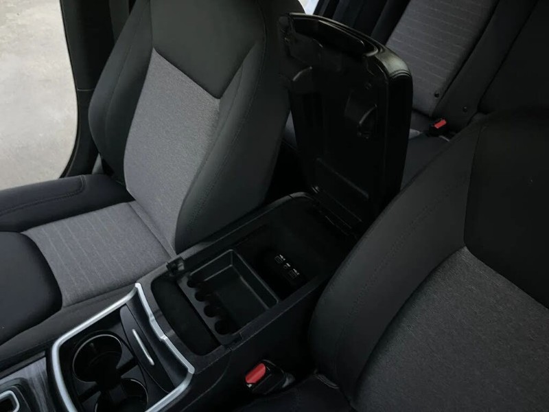 2021 Chrysler 300 Touring - Photo 22