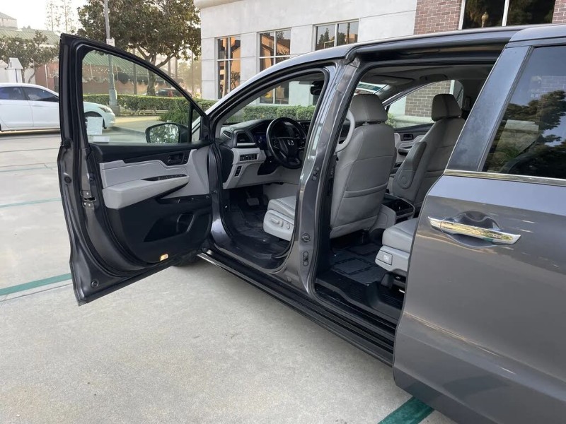 2019 Honda Odyssey EX-L - Photo 9