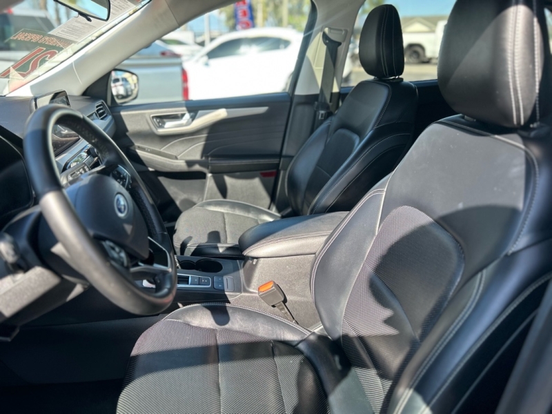 2021 Ford Escape SEL - Photo 12