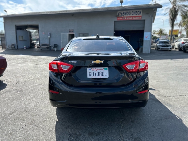 2018 Chevrolet Cruze LS