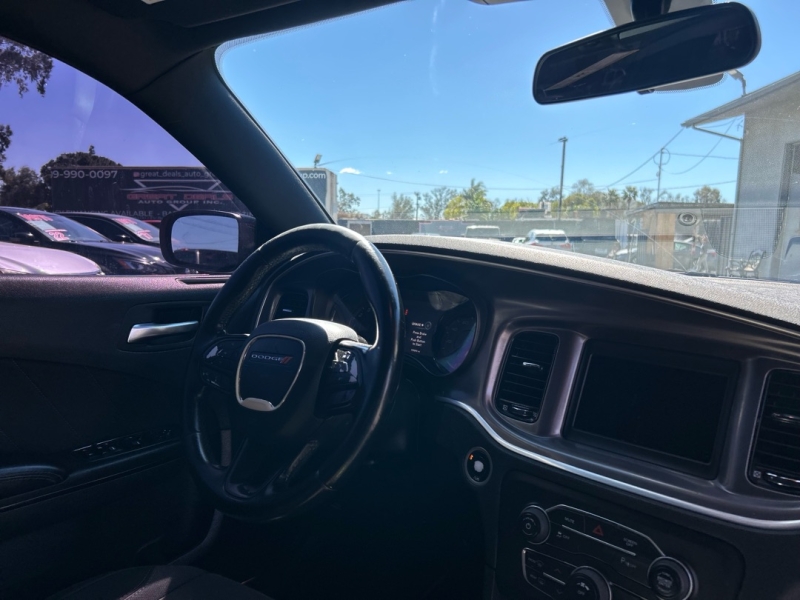 2020 Dodge Charger SXT - Photo 10