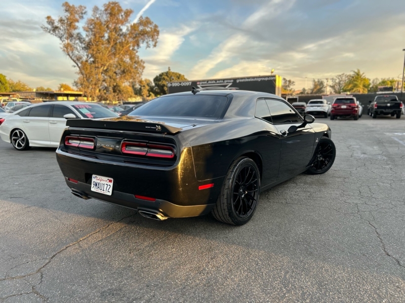2016 Dodge Challenger Scat Pack