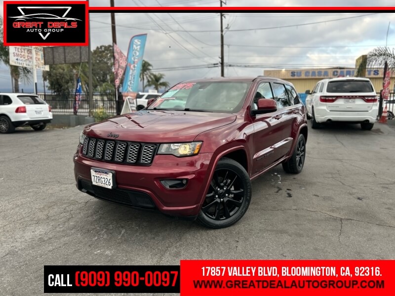 2017 Jeep Grand Cherokee Altitude's photo