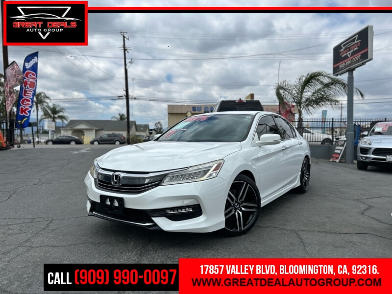 2017 Honda Accord Touring Auto's photo