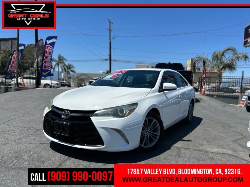2015 Toyota Camry 2.5 Auto SE's photo