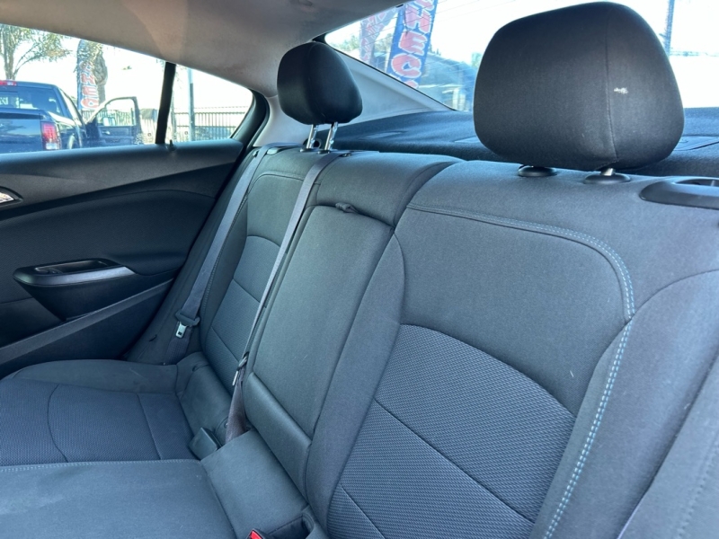 2017 Chevrolet Cruze LT Auto