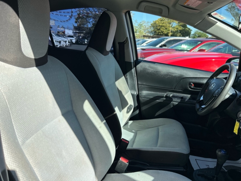 2018 Toyota Prius C 