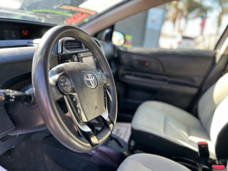 2018 Toyota Prius C 
