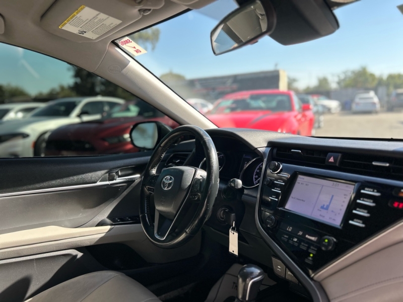 2019 Toyota Camry SE