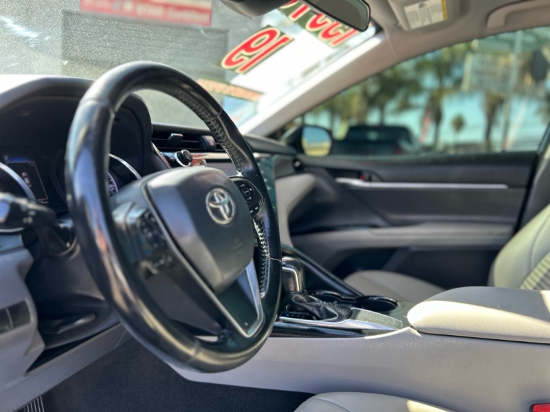2019 Toyota Camry SE