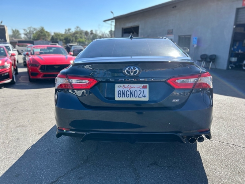 2019 Toyota Camry SE