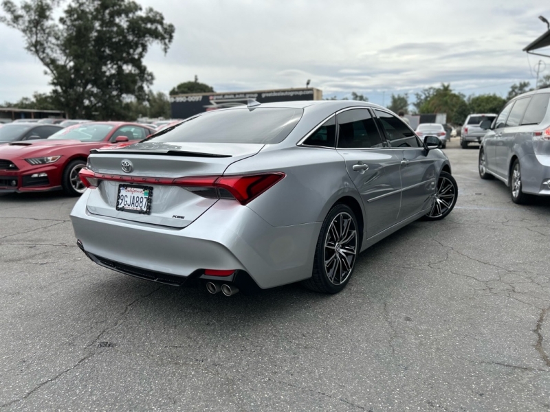 2019 Toyota Avalon XSE