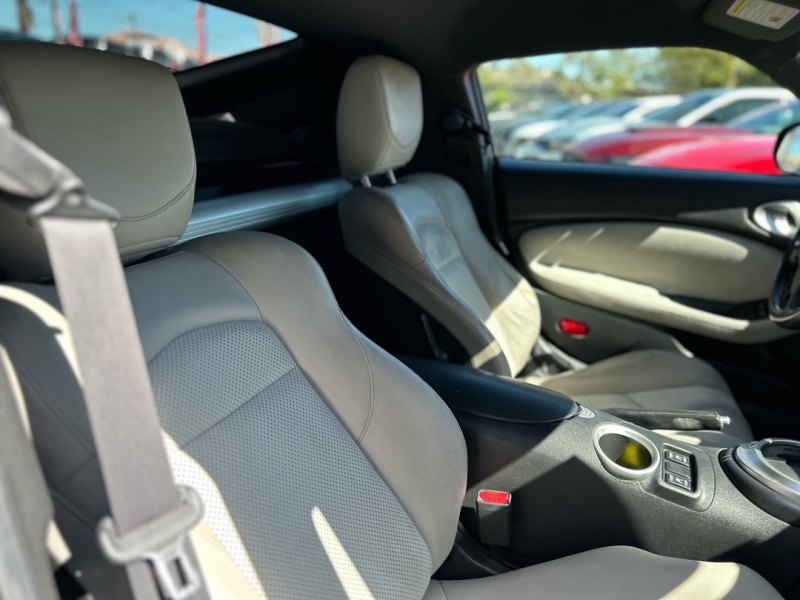 2011 Nissan 370Z Base