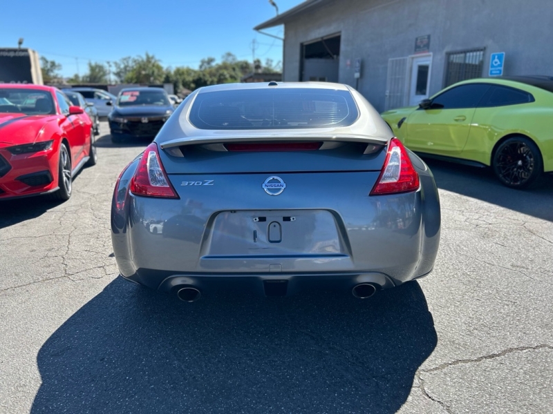 2011 Nissan 370Z Base