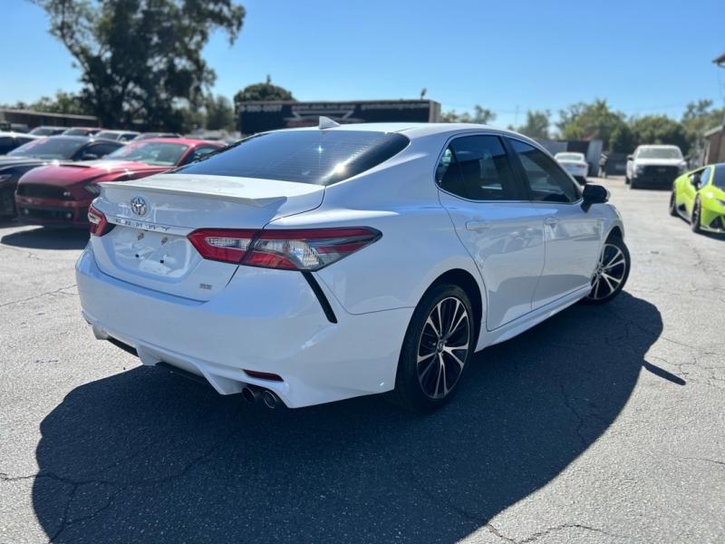 2019 Toyota Camry SE