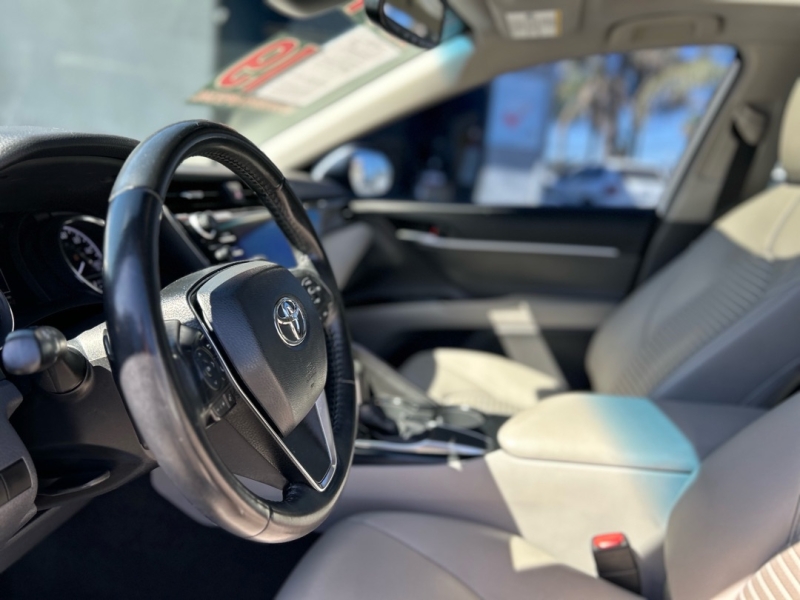 2019 Toyota Camry SE