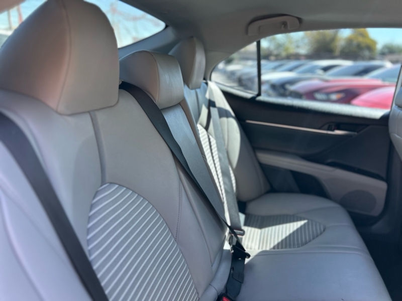 2019 Toyota Camry SE